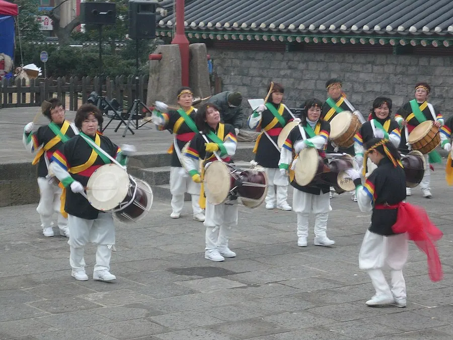 Farmers' Dance of the Korean Ethnic Group — traditional dance tradition